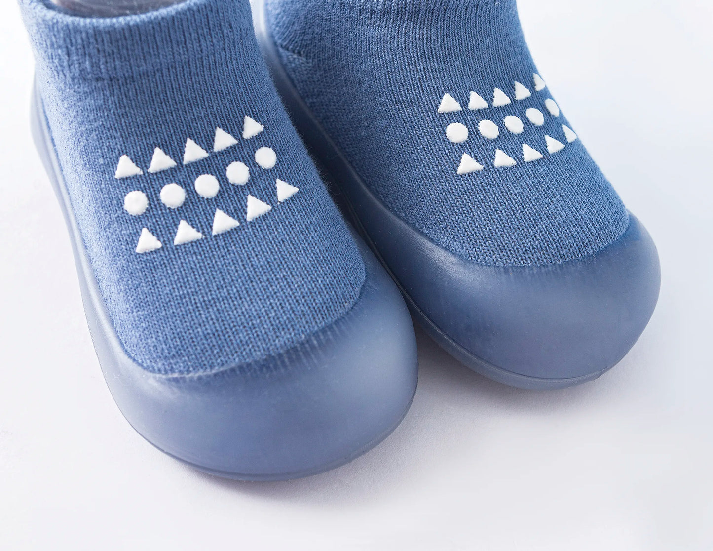 Noslippy™ - Soft Sole Non Slip Cotton Breathable Lightweight Slip-on Sneakers